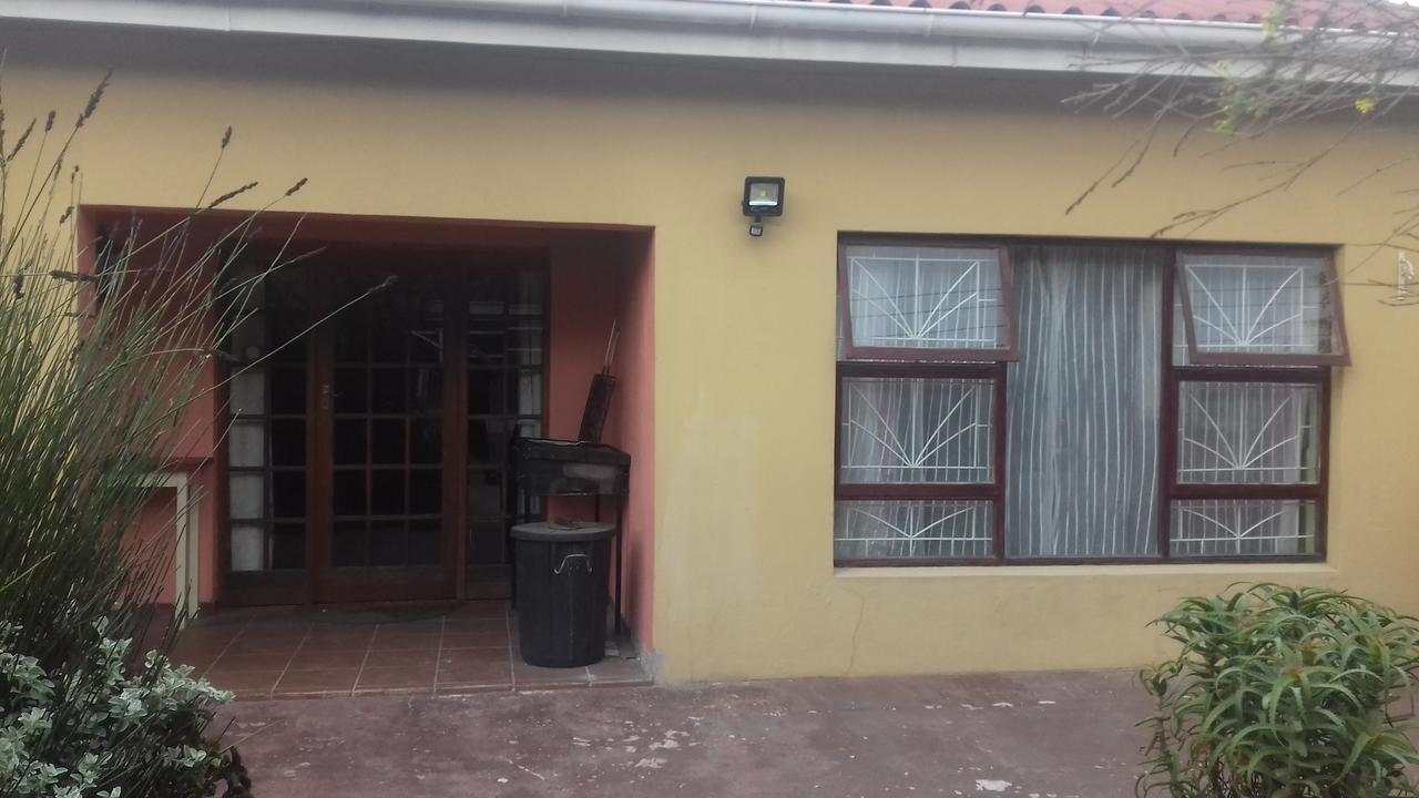 Imka Trinity Retreat Hotel Stormsrivier Exterior photo